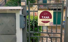 Tana per gli ospiti